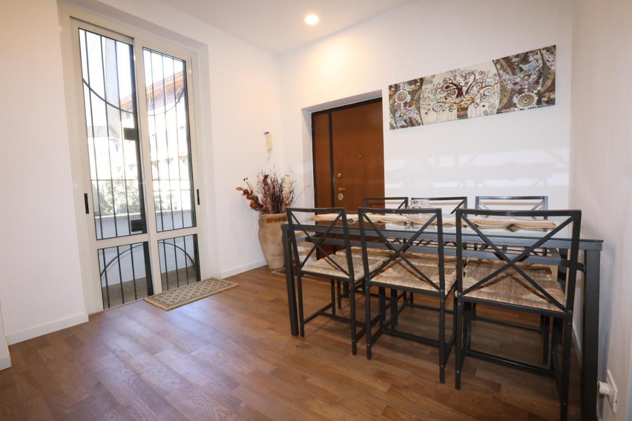 Unique Luxury Apartment And Rooms Рим Экстерьер фото