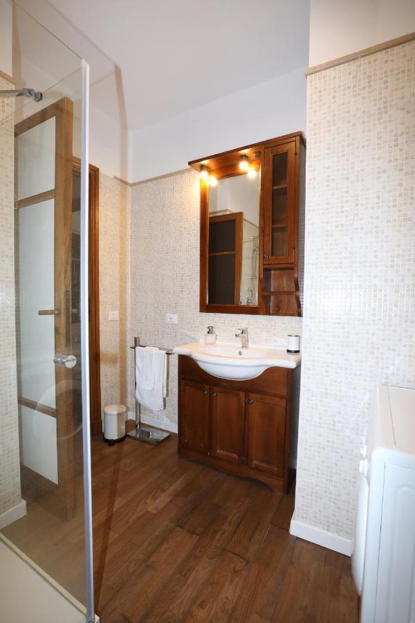 Unique Luxury Apartment And Rooms Рим Экстерьер фото