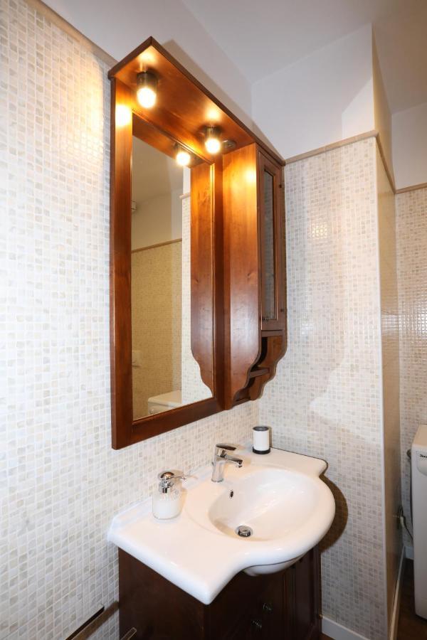 Unique Luxury Apartment And Rooms Рим Экстерьер фото